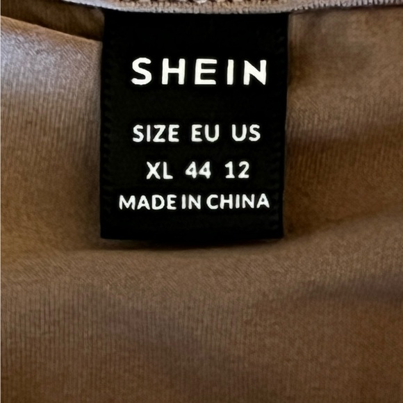 Passionate Graphic Tee with Skeleton and Butterflies - Picture 5 of 5